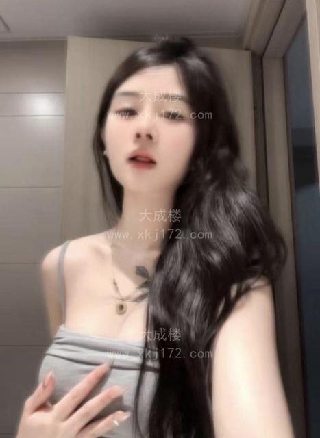 20岁白嫩微胖小妹