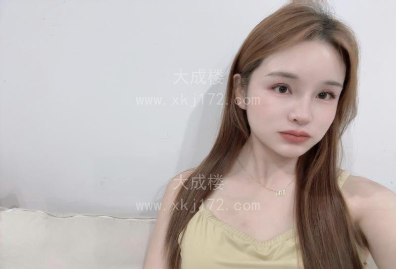 温柔服务好的小美女