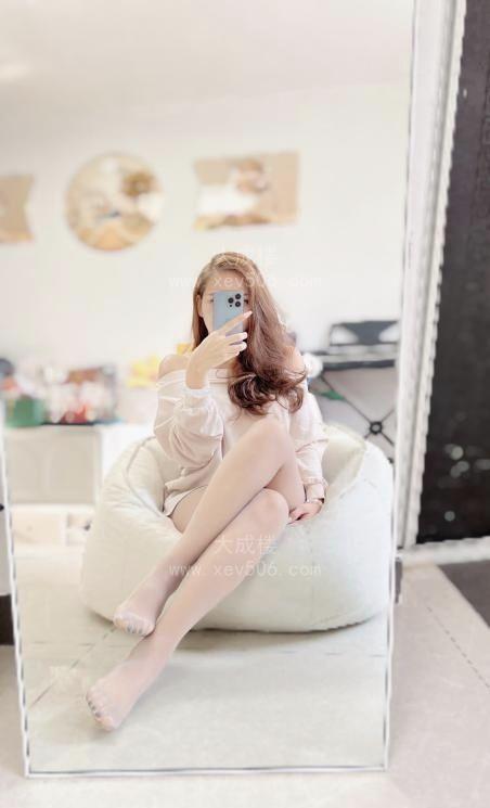 东莞虎门黑丝情趣骚妇萱萱