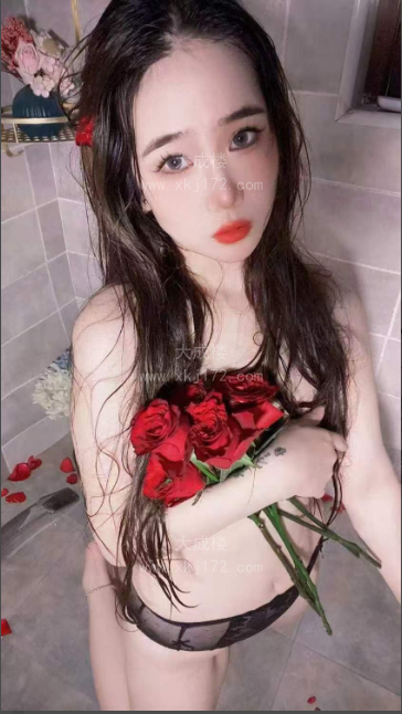 白云永泰性感风骚美眉萱萱