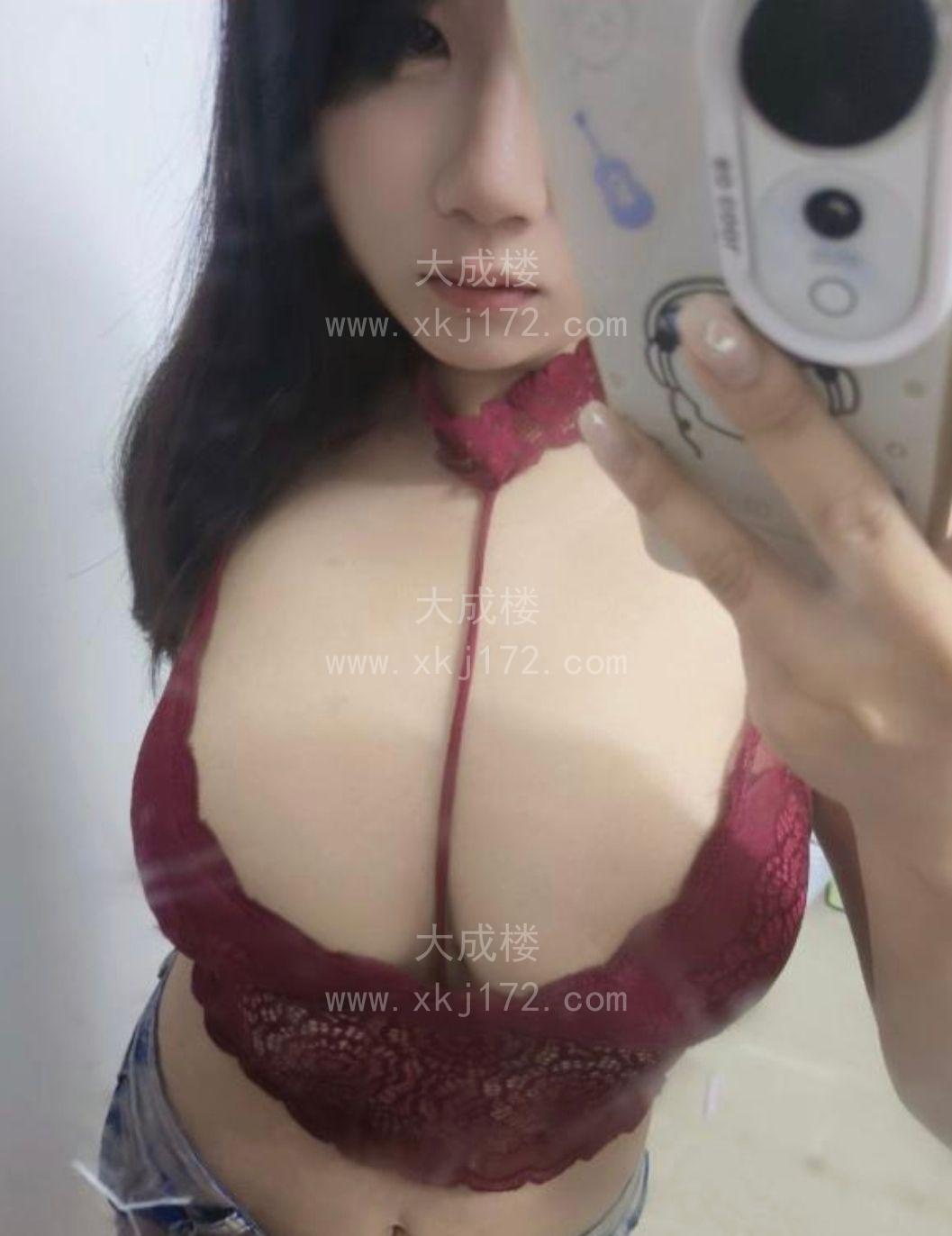 长沙浅白大奶嫩妹