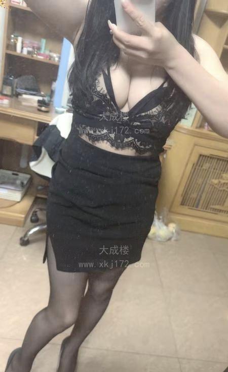 天津抗干的肤白少妇