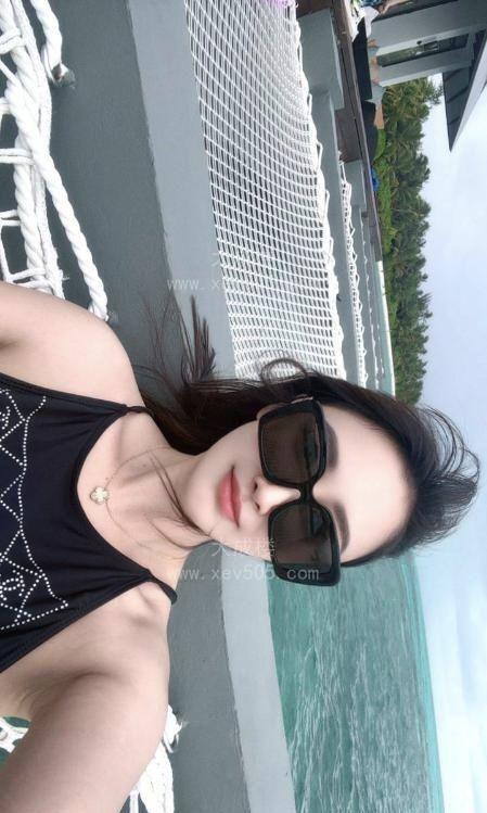 南山大胸手感好茶茶老师