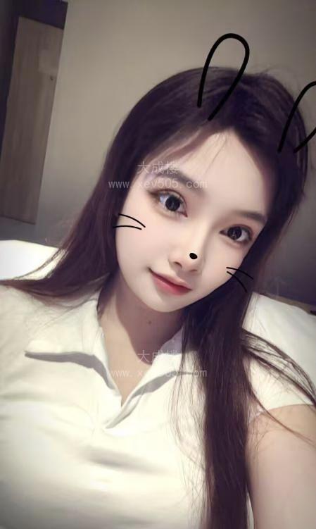 浦东大胸妹子小小