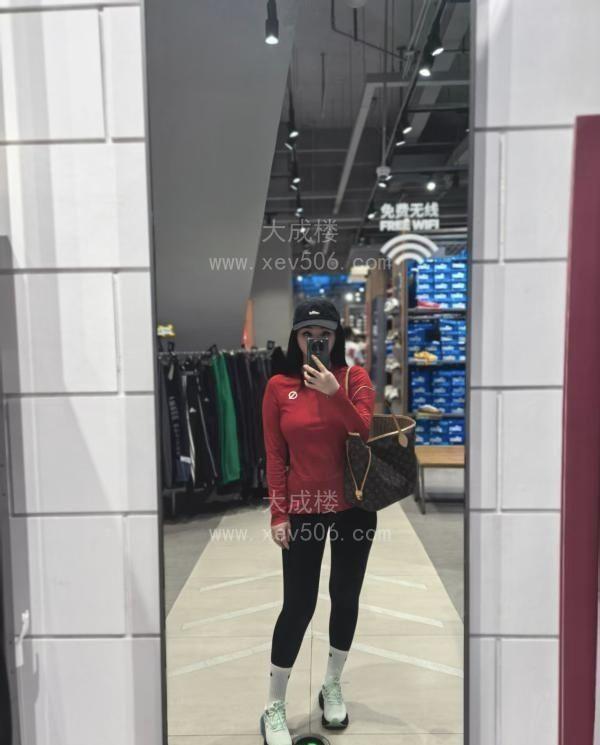 宝安风骚翘臀Hannah