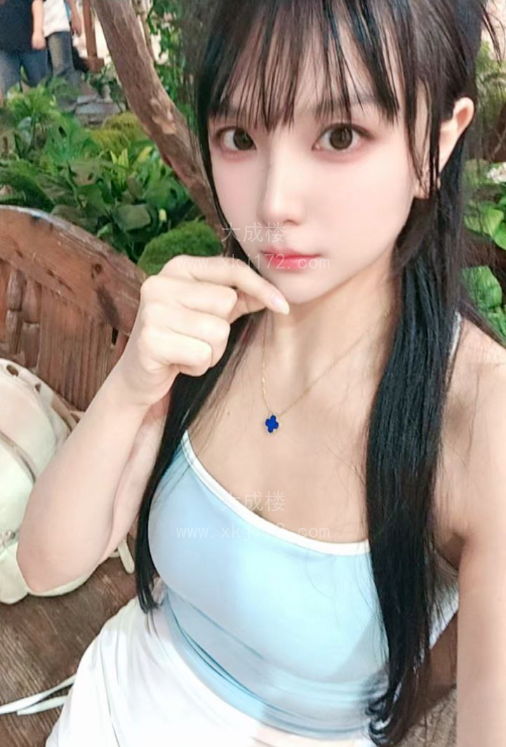 上海三点粉青青