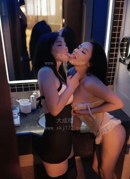 双胞胎姐妹花去北京了