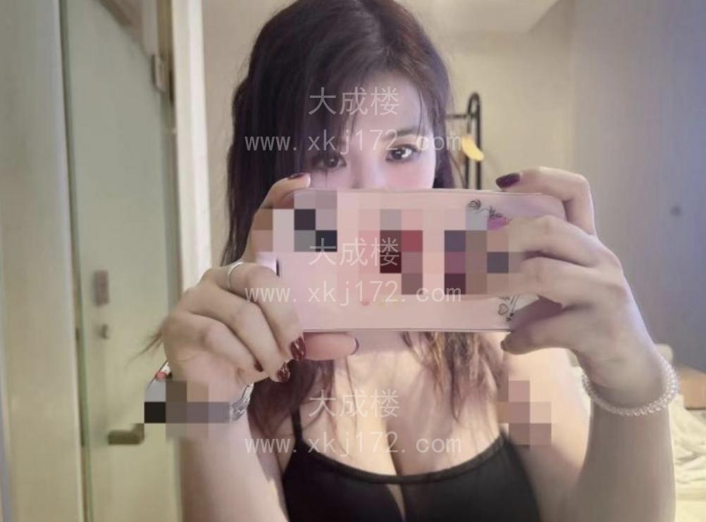 汉口大眼睛爱笑小姐姐