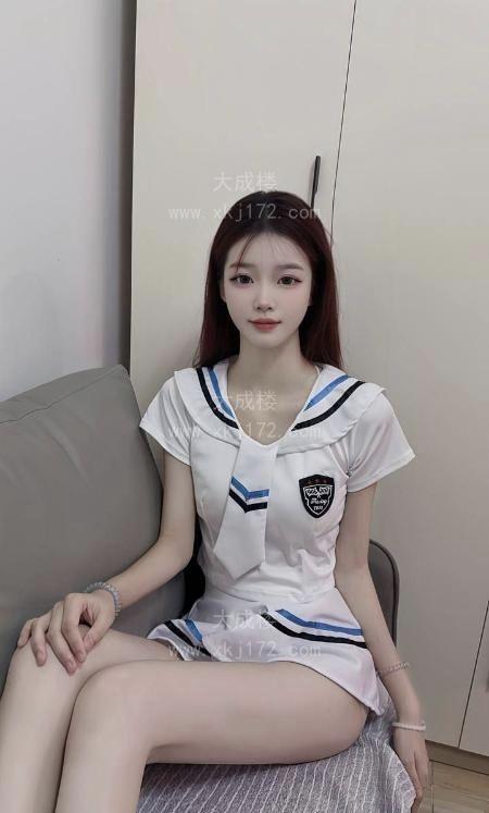 肤白高挑颜值嫩妹