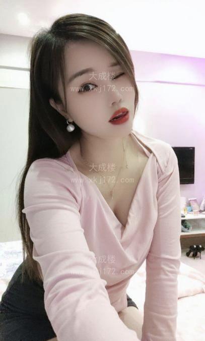 秀英水多大奶骚妇