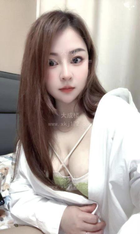 大奶婉婷美少妇