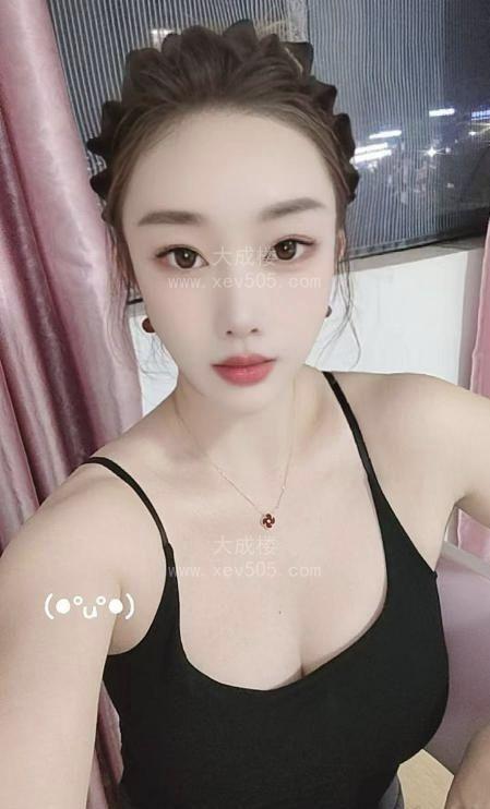 江阴性感大胸妹子