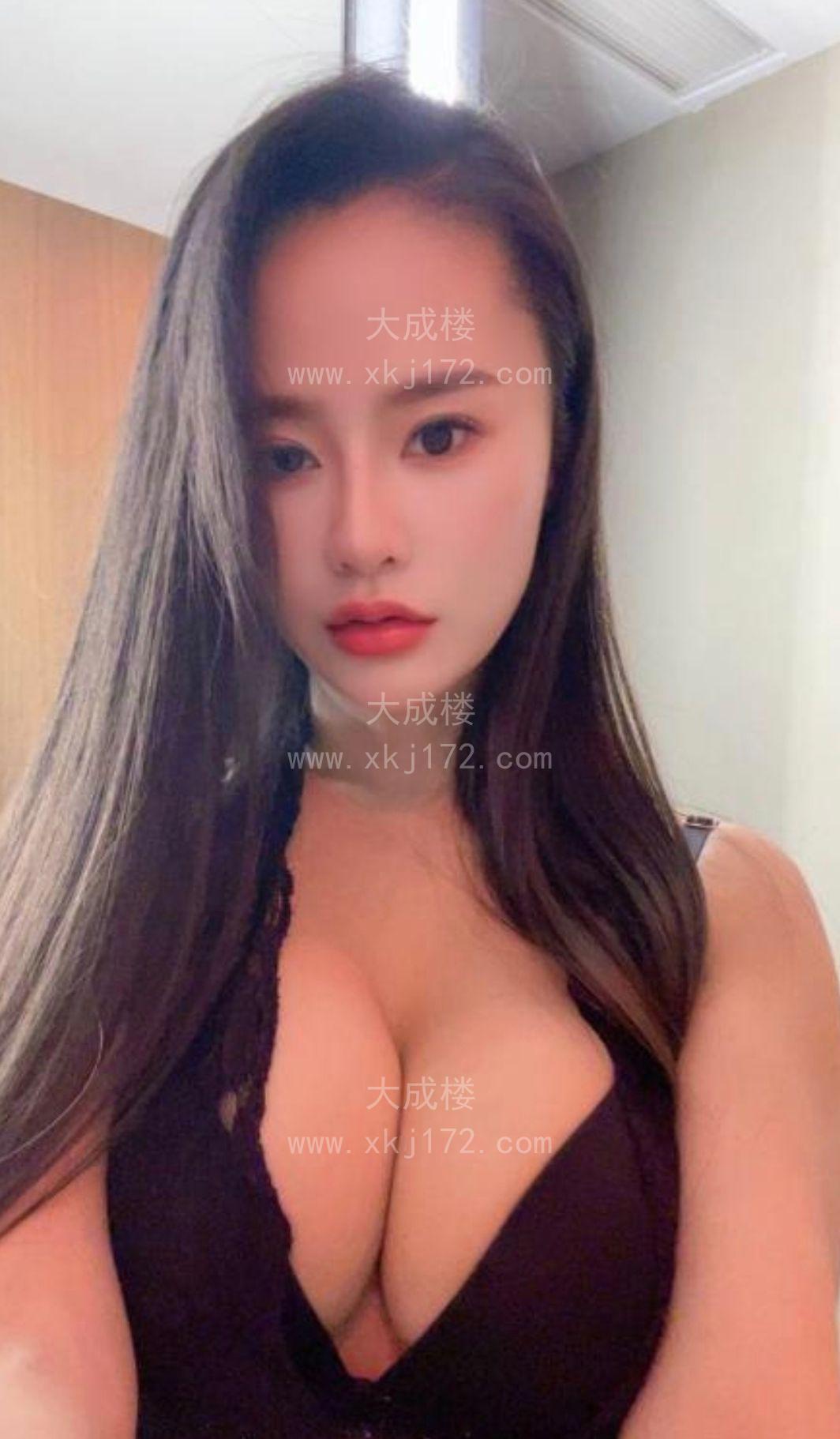 江宁大胸御姐尤美