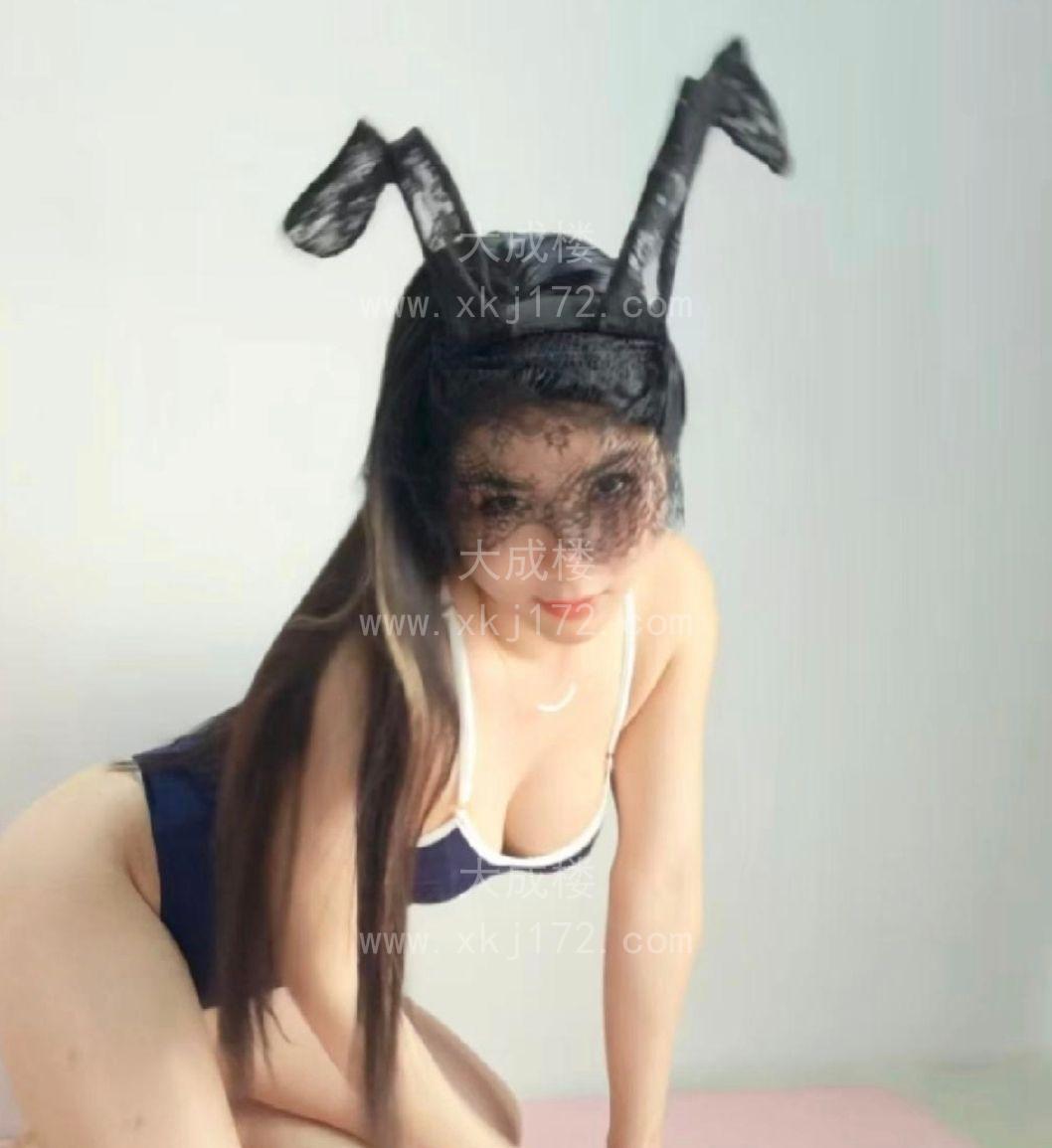 服务一字马梦梦