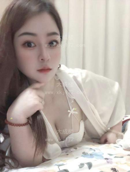 大奶婉婷美少妇