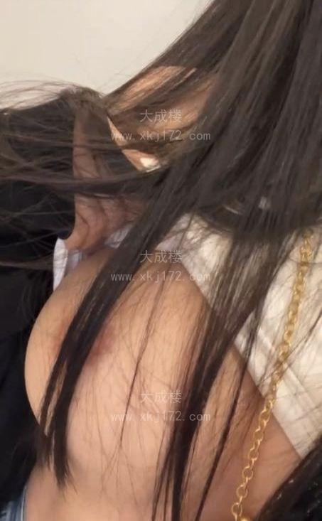 胸大白嫩颜值老师