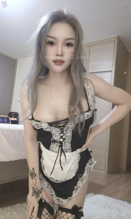 南城晓晓舌吻御姐