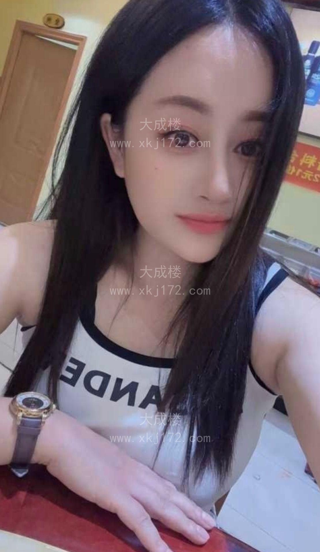 江夏性感丰骚服务甜宝